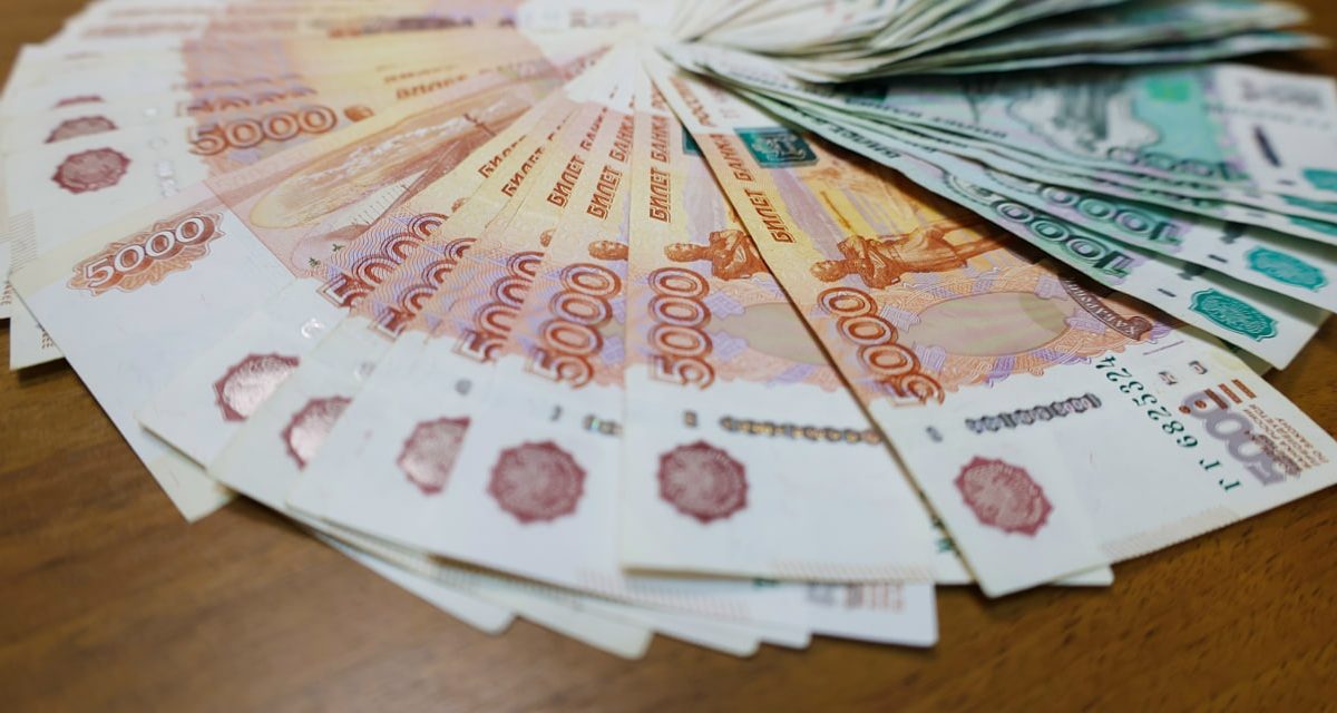 Пенсионерка из Кузнецка передала курьеру больше 900 тысяч рублей после звонка лжесотрудника силового ведомства