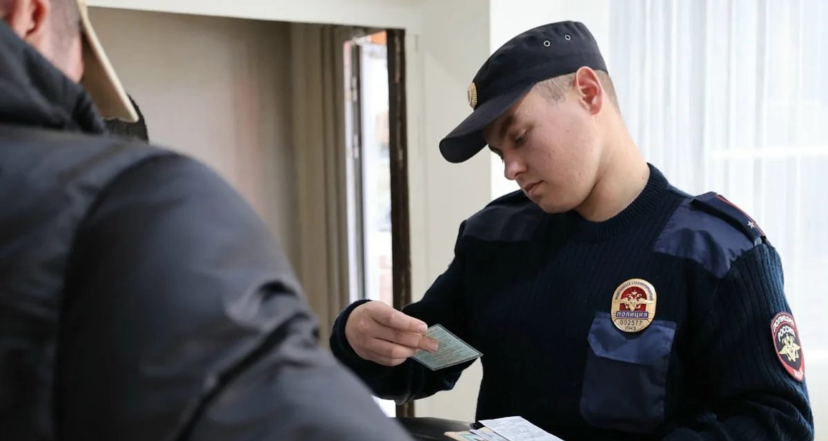 Мужчина спилил сухие дубы и клёны для дров в баню и попался полиции
